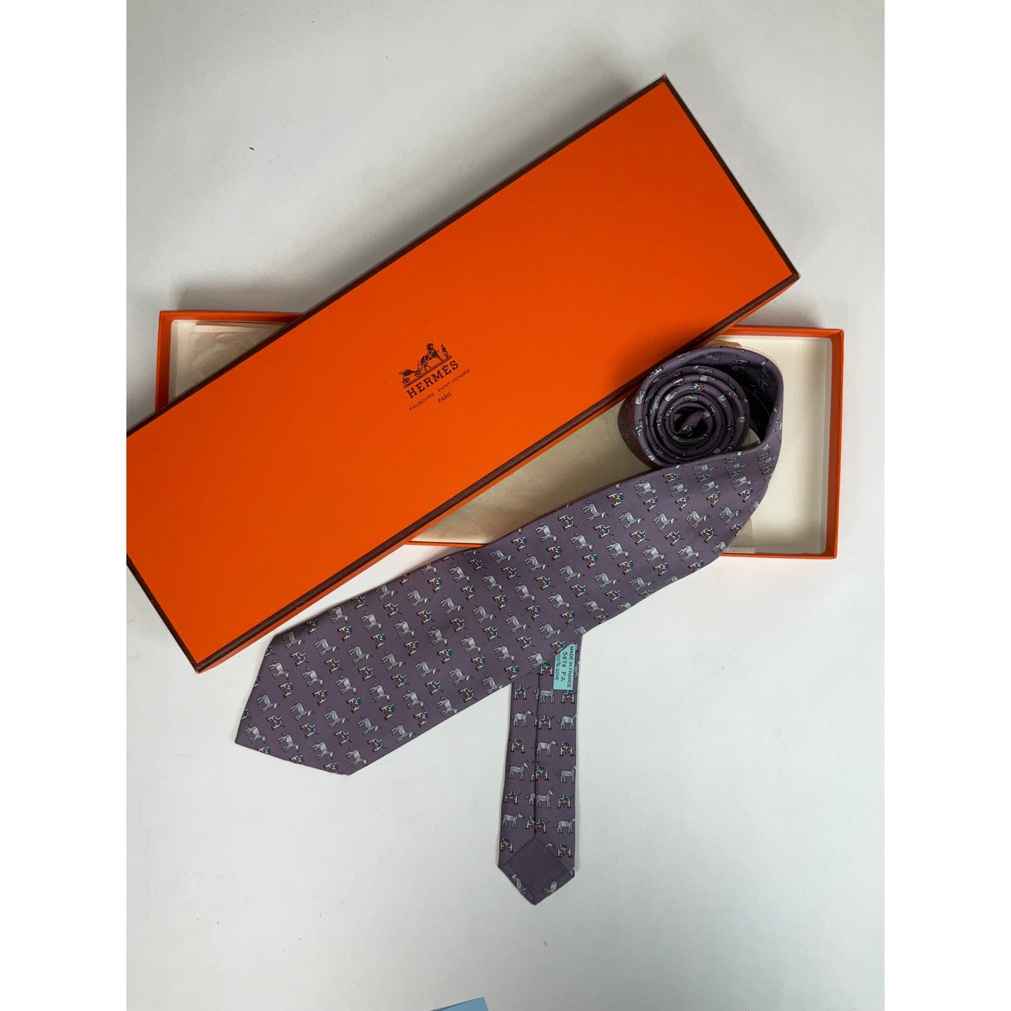 Men’s Hermès Horse Print Tie REF: 5474 FA | No Box