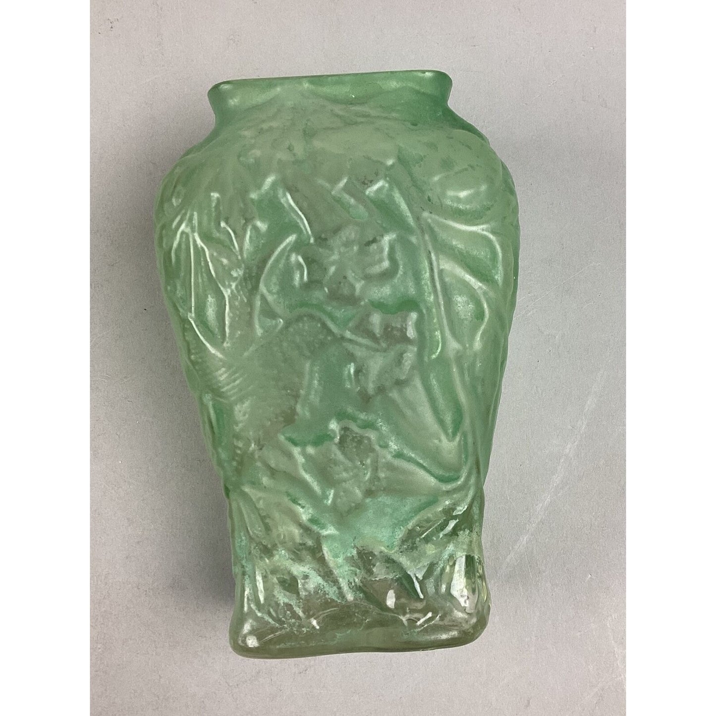 Vintage Phoenix Consolidated Green Hummingbird Green Glass Vase - 5 3/4”