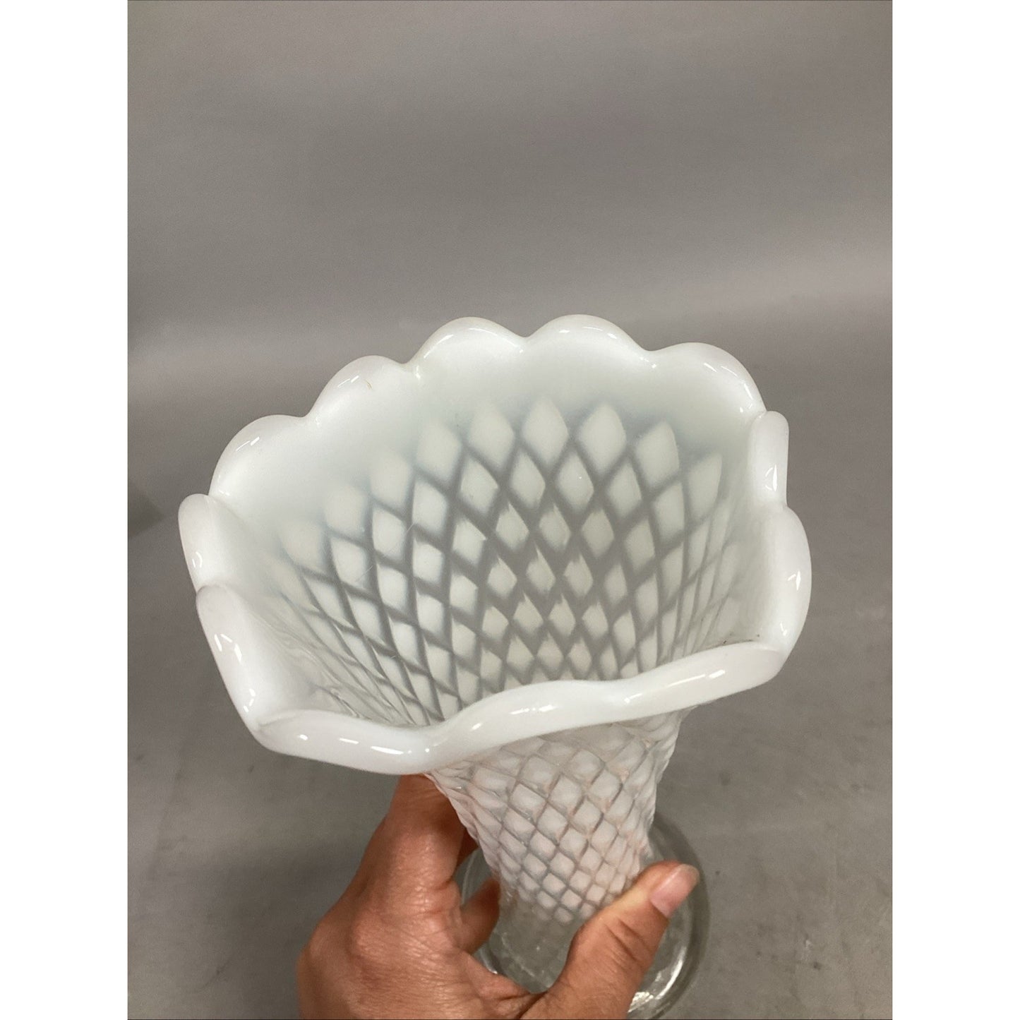 VTG Northwood Glass Diamond Point EAPG Ruffled Vase - Opalescent White - 11” H
