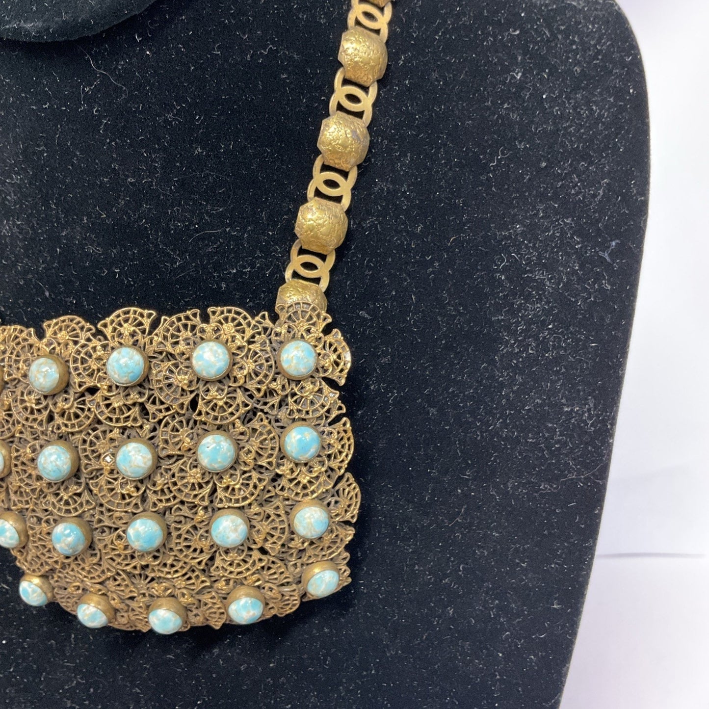 Vintage Jewelry Gold Blue Confetti Glass Bib Necklace RARE