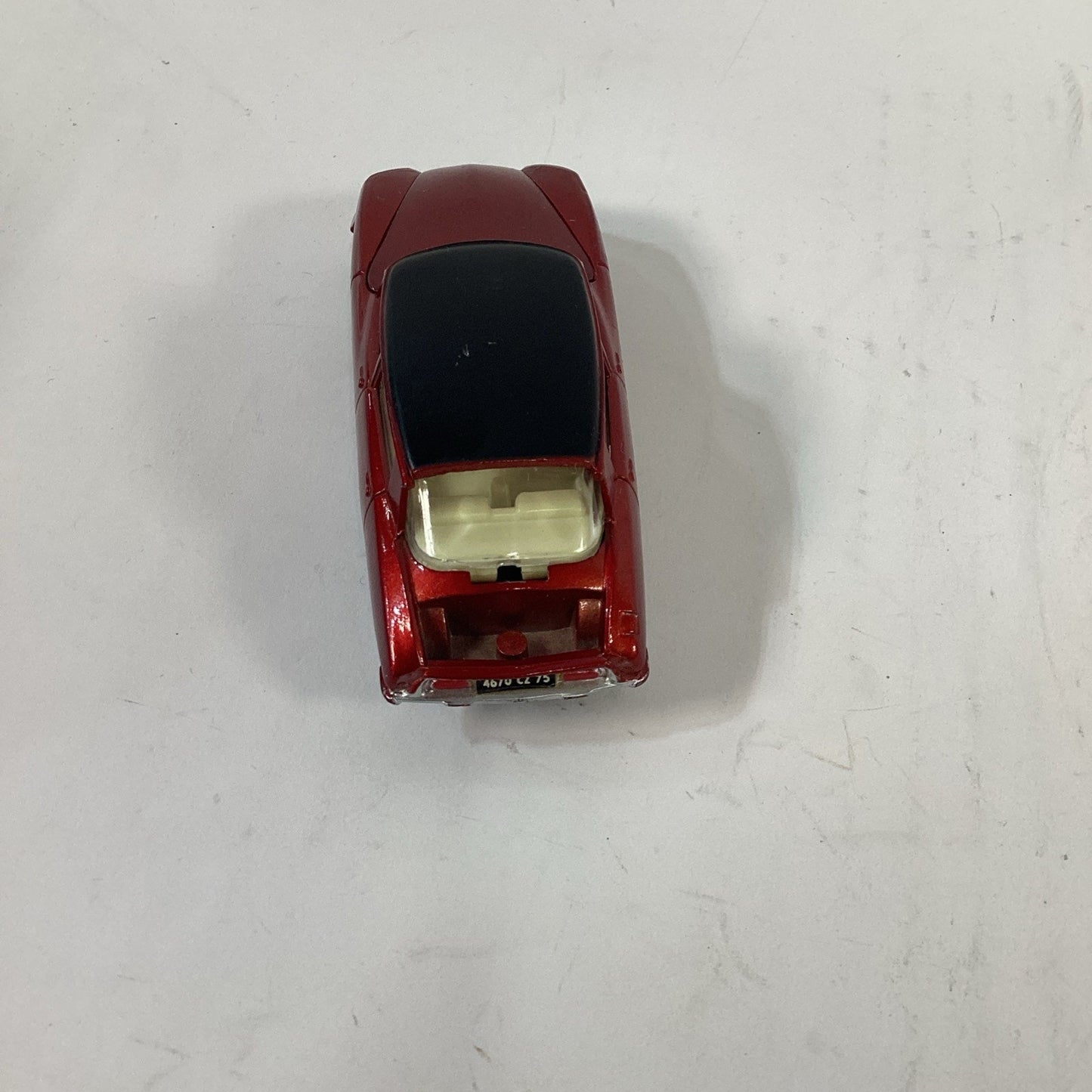 Dinky Toys CITROEN DS 23 1:43 Red/Black - Meccano - France - Made In Spain