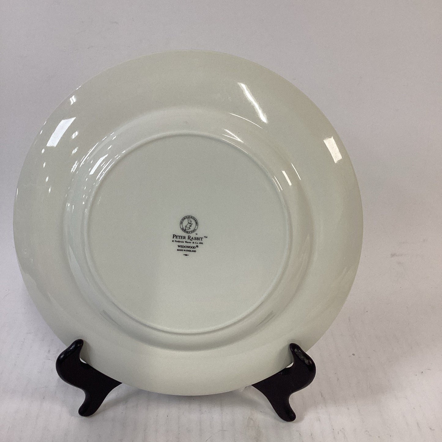 Wedgwood 1993 Peter Rabbit Plate Etruria Barlaston Beatrix Potter England 9.75"
