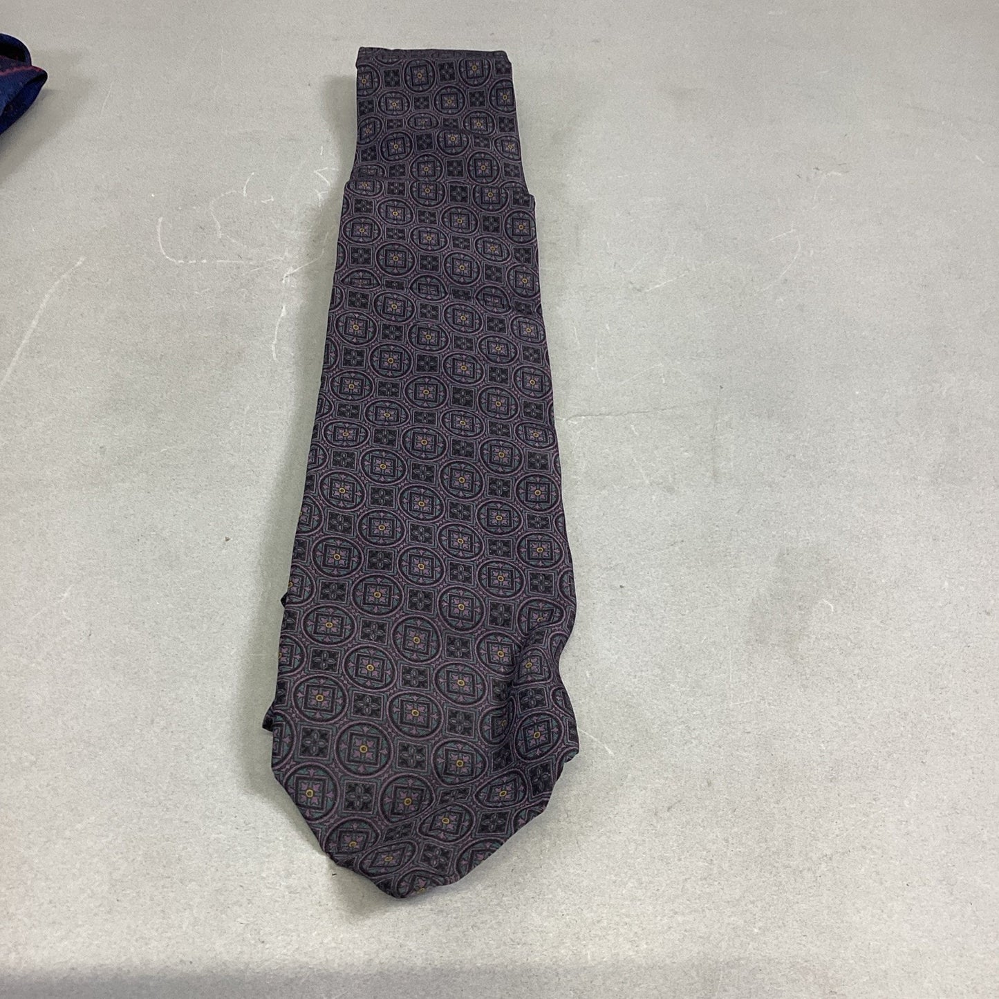 Frank Stella Ltd New York & Bloomingdale’s Peterborough 100% Silk Men’s Neckties Tie