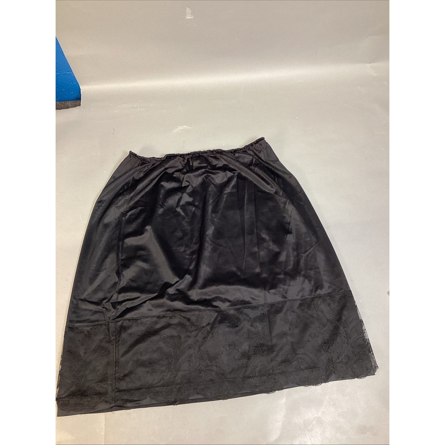 Vintage Black Half Slip With Floral Lace - Medium