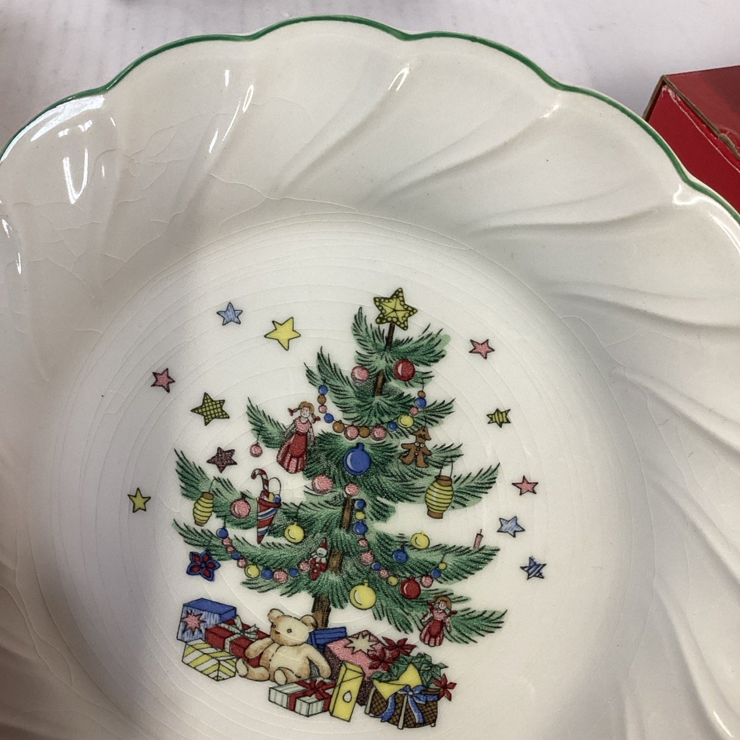 Set Of 8 Nikko Happy Holidays Salad/Dessert Plates Christmas 7 7/8" Green Trim