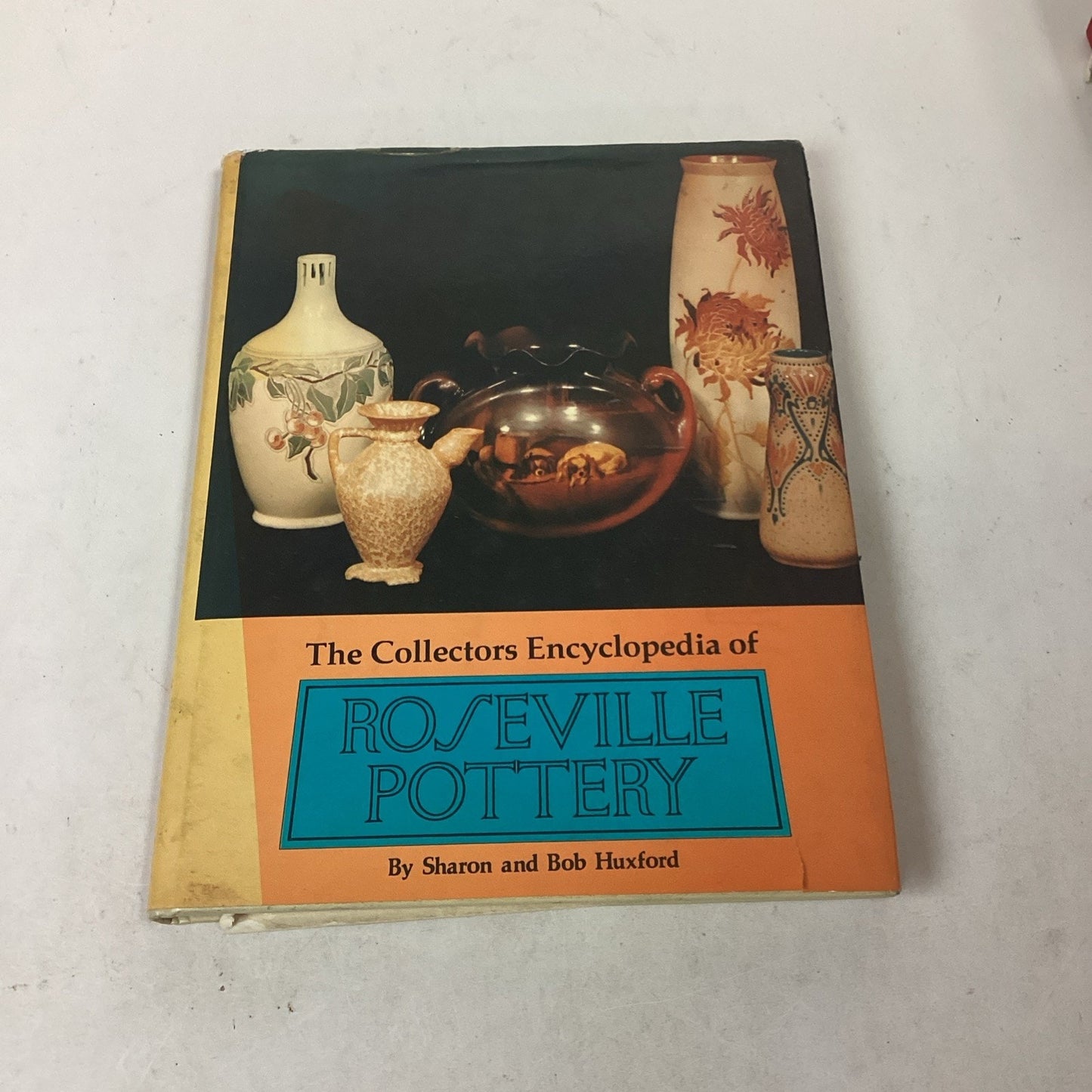Encyclopedia Of Roseville Pottery, American Art Pottery & Ceramics Books