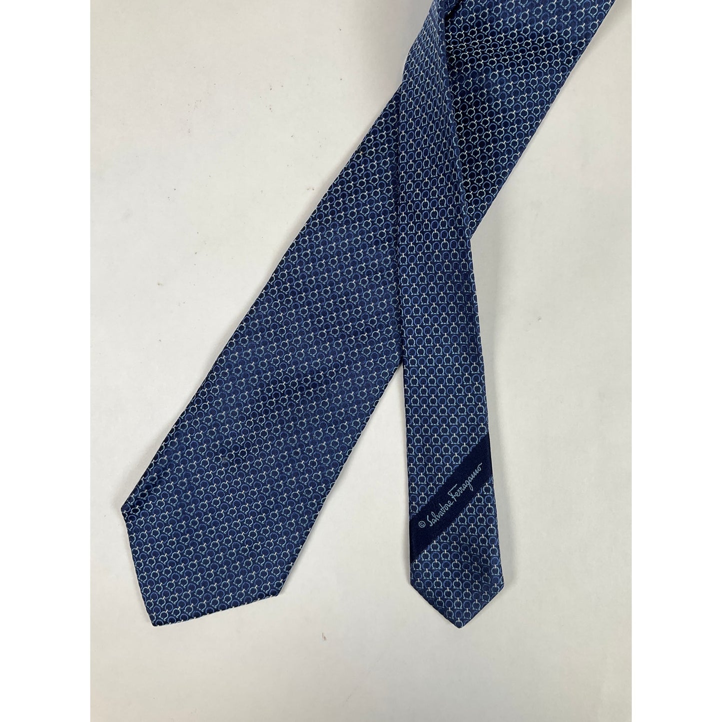 Mens Salvatore Ferragamo Blue Horseshoe Tie | No Box