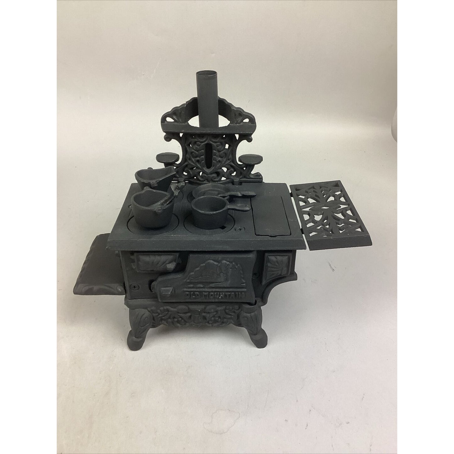 Vintage Crescent Miniature Salesman Sample Cast Iron Stove W/ Accessories